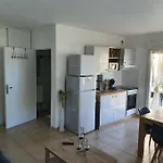 Avec Balneo Proche Apartment *