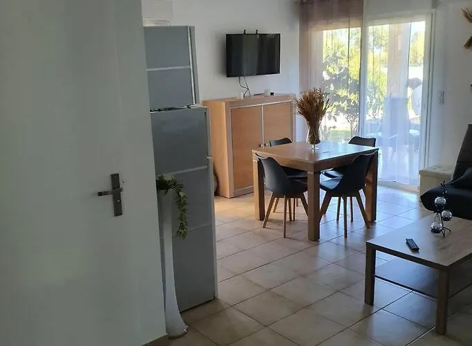 アパート Avec Balneo Proche モリアニ・プラージュ